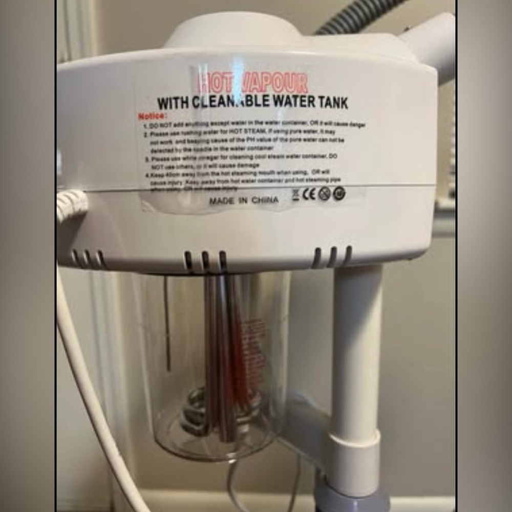 Esthetician or spa 2 in 1 steamer with magnifying light on rollers white - Picture 5 of 9